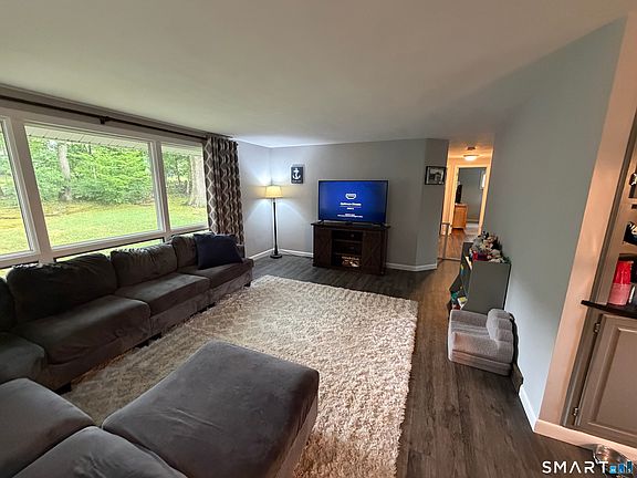 3rd image of 71 Wildwood Road