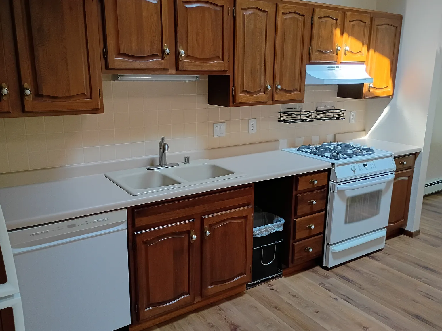 2 bed, 1582 sqft, $2,050 — Photo 4