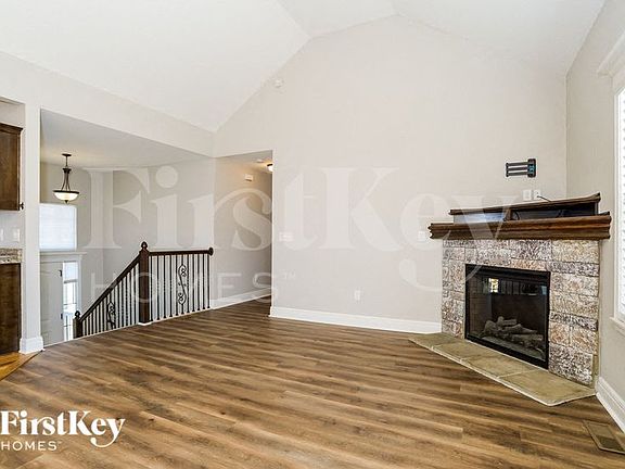 4th image of 10511 Augusta Dr