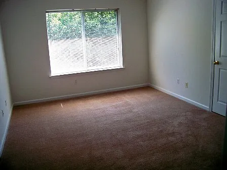 La Triumphe Apartments — Photo 32