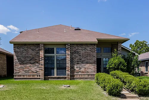 423 Barton Dr Photo 1
