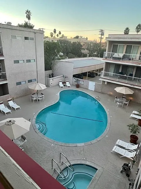 2 bed, 1334 sqft, $2,950 — Photo 3