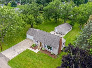 5754 Rosedale St, Louisville, OH 44641