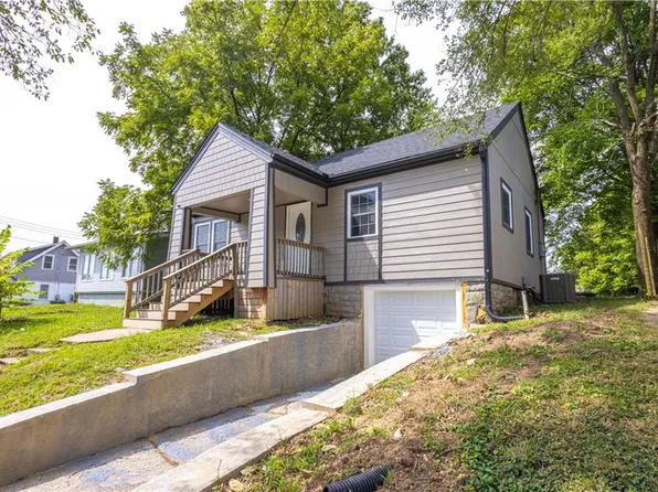 106 S Maple St, Excelsior Springs, MO 64024