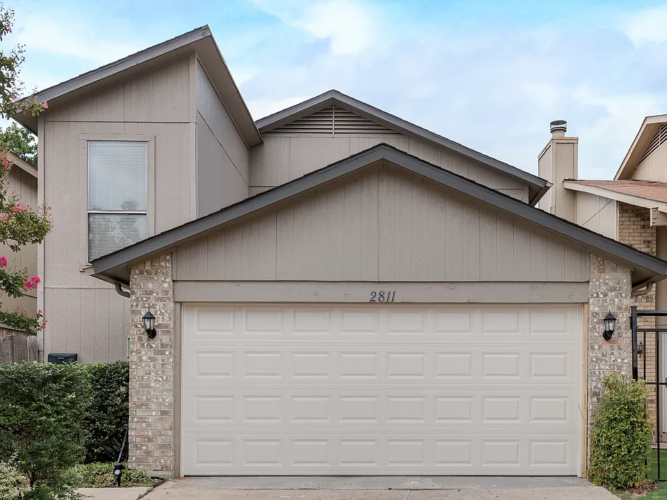 2811 Capella Cir
