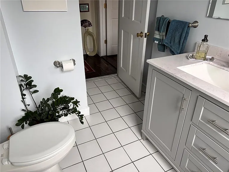 237 N Main St #3 — Photo 12