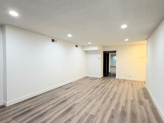 2nd image of 144 S Doheny Dr #41