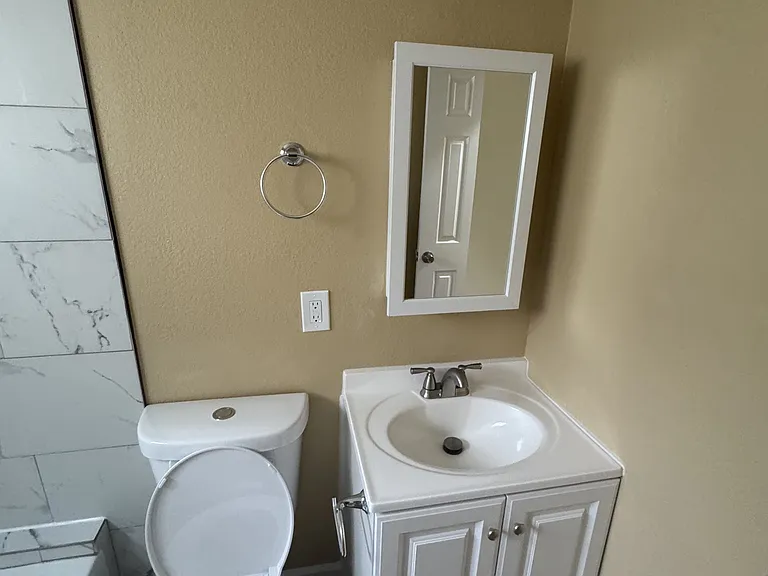 8618 Corrington Ave — Photo 12
