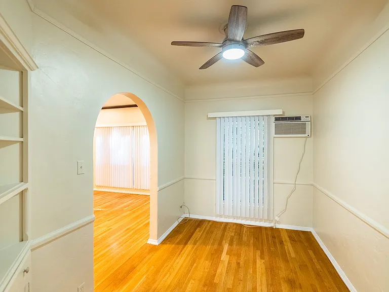 147 North Hamilton Drive — Photo 9