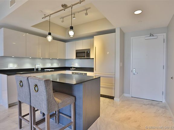 3rd image of 1110 Brickell Ave Ste 121