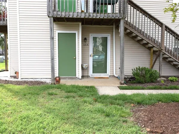 13 Inlandview Dr #A, Hampton, VA 23669