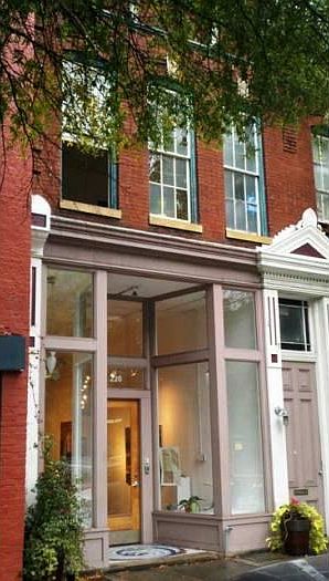 1st image of 218 W Broad St