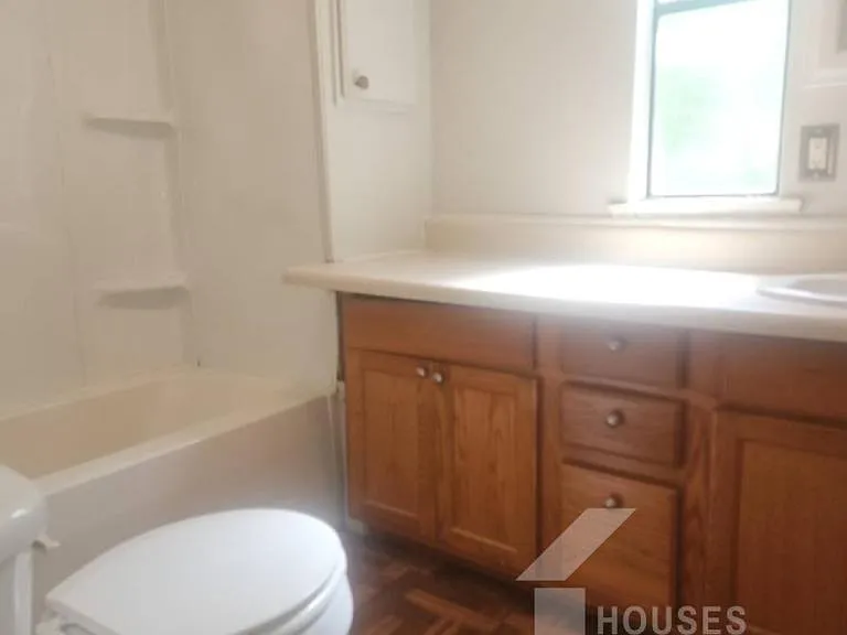 130 Rooker Ln — Photo 10