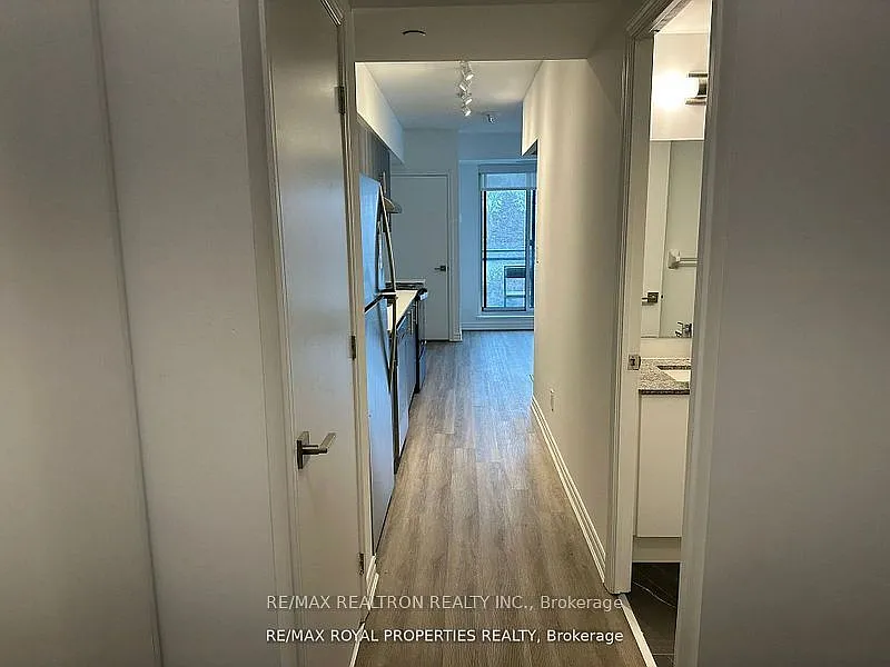 2 bed, $2,000 — Photo 2