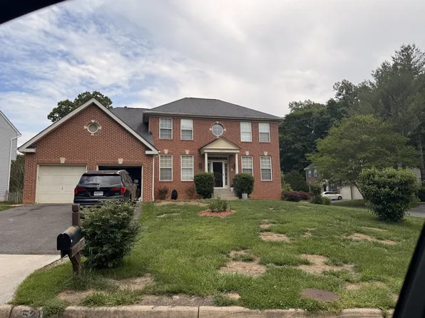 5213 Whisper Willow DR, Fairfax, VA 22030