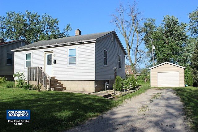1st image of 828 E Holm Dr
