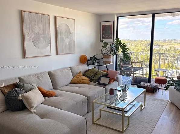 2350 NE 135th St, North Miami, FL