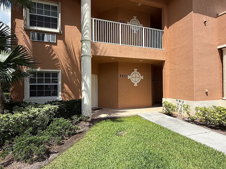 8233 Mulligan Cir #A — Photo 2