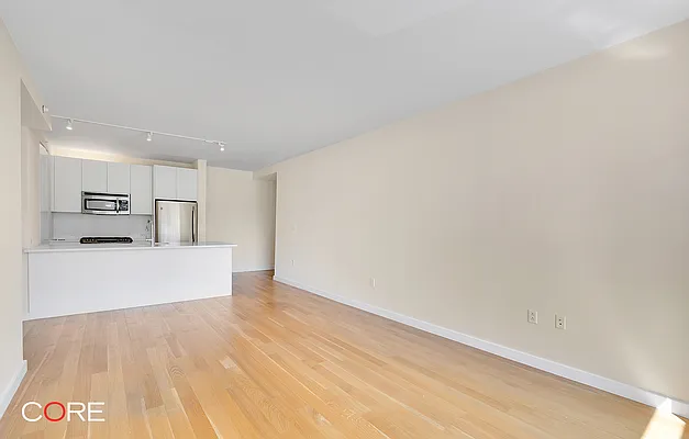 Rented by CORE | media 5