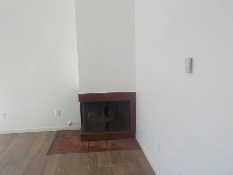 130 Catamaran St #9 — Photo 2