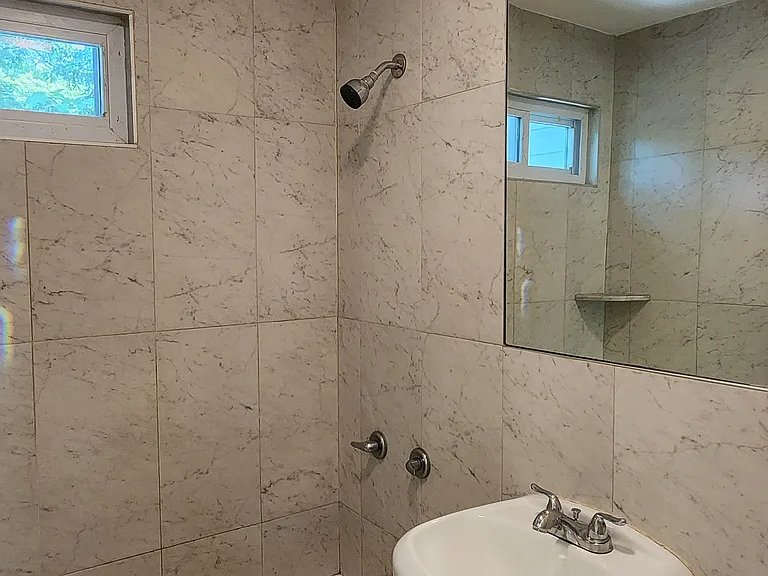 117 Alder Dr — Photo 6