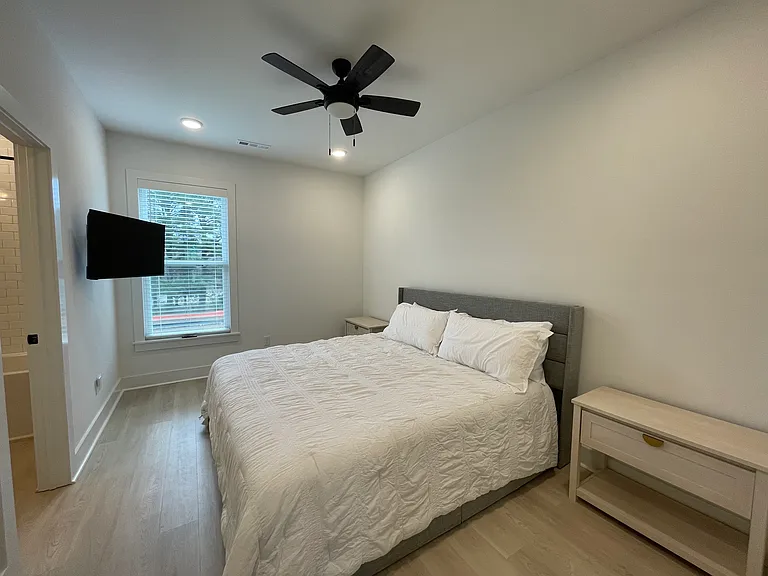 1406 S Duncan Ave — Photo 16