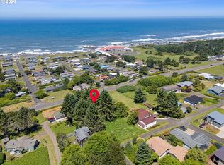 1200 King St #A, Yachats, OR 97498