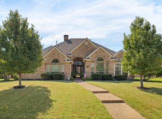 820 Foxwood Ln, Wylie, TX 75098