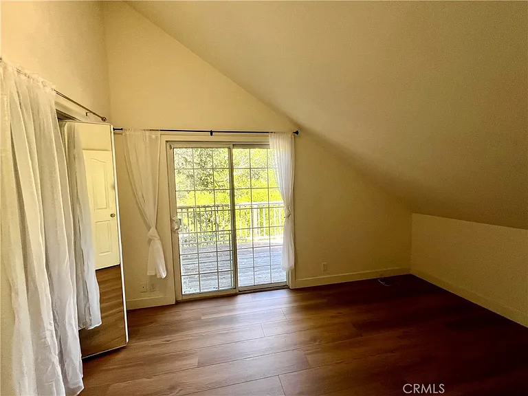 1530 Emerson Rd — Photo 36