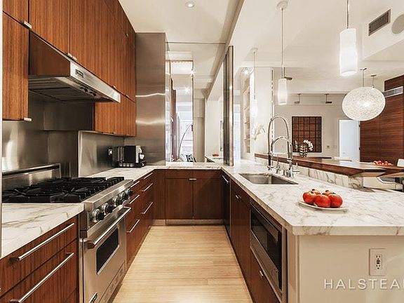 4th image of 425 Park Ave S APT 8B