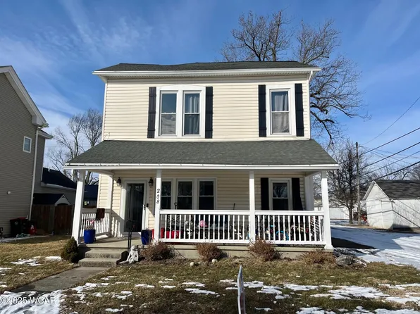 208 Washington St, Wapakoneta, OH 45895