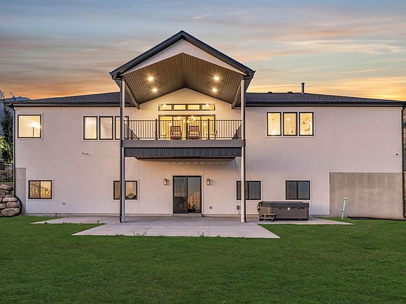 4th image of 851 E Mountain Rd