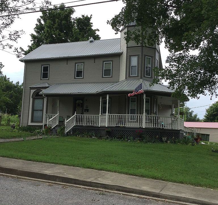 106 Church St, Horse Cave, KY 42749 Zillow