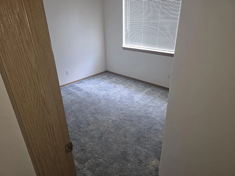 326 Monmouth Ave S #326 — Photo 9