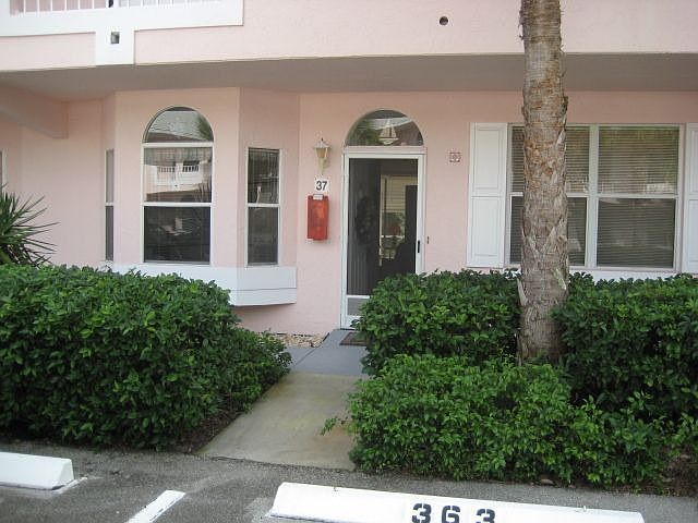 FIRST FLOOR UNIT