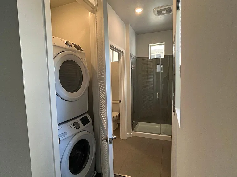 425 Lug Ln — Photo 5
