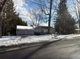 17 Schumacher Dr, Ansonia, CT 06401