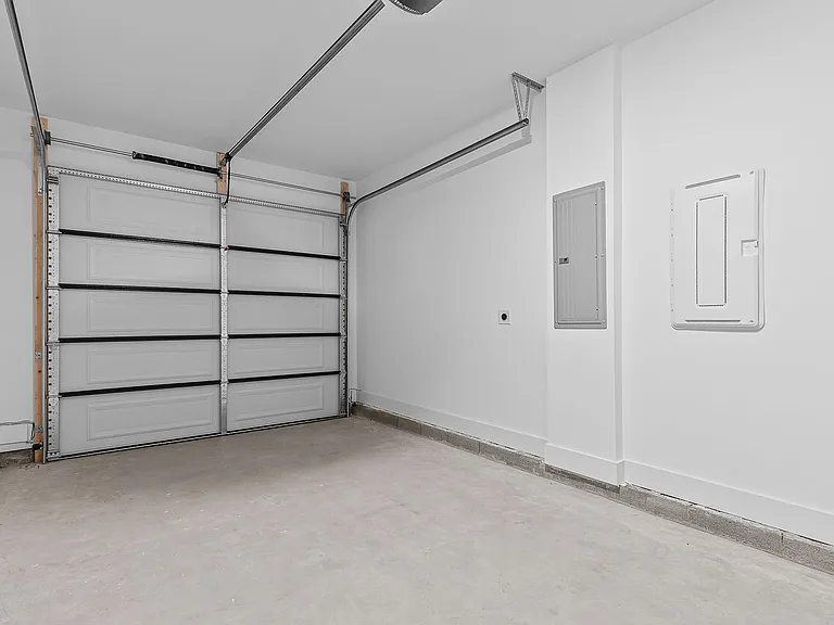432 Wayne Ave #432 — Photo 15