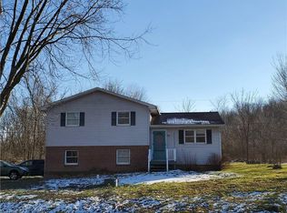 1390 N Orchard Rd NE, Bolivar, OH 44612