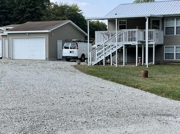 6340 E River Ct, Kankakee, IL 60901