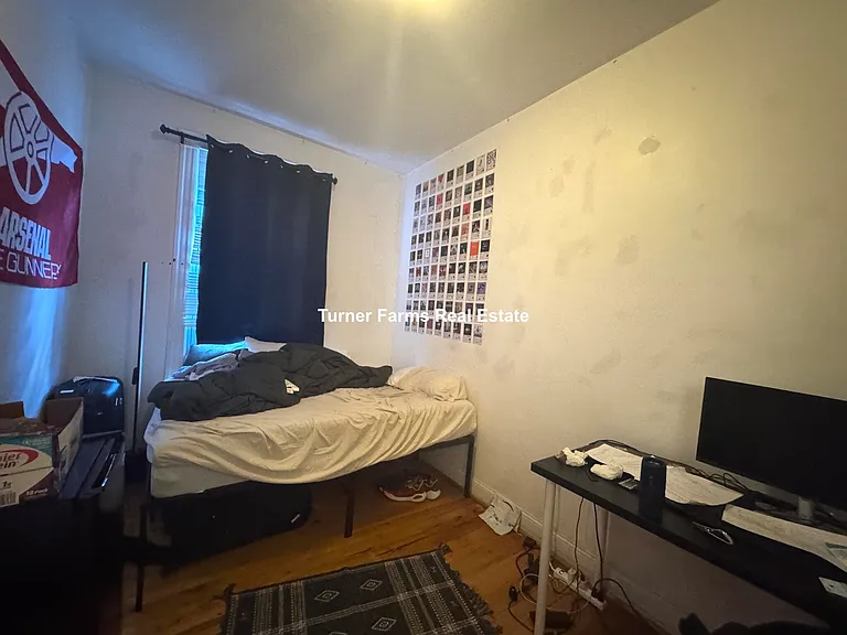 37 Hillside St #A — Photo 15