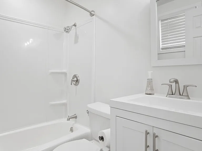 526 W Baker Ave #B — Photo 4
