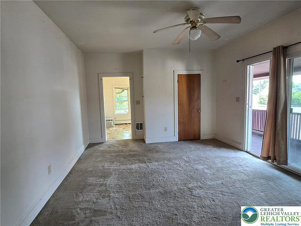 2 bed, 1.0 bath, 1200 sqft, $1,650 — Photo 3