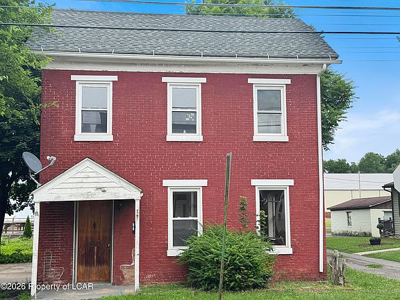 2nd image of 819 E Market St