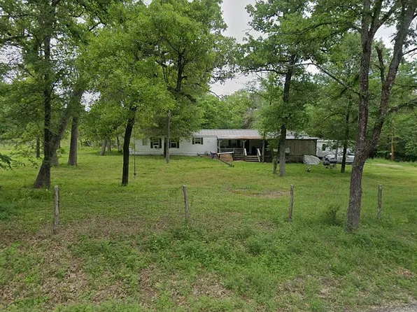2520 Barnes Rd, Bryan, TX 77807