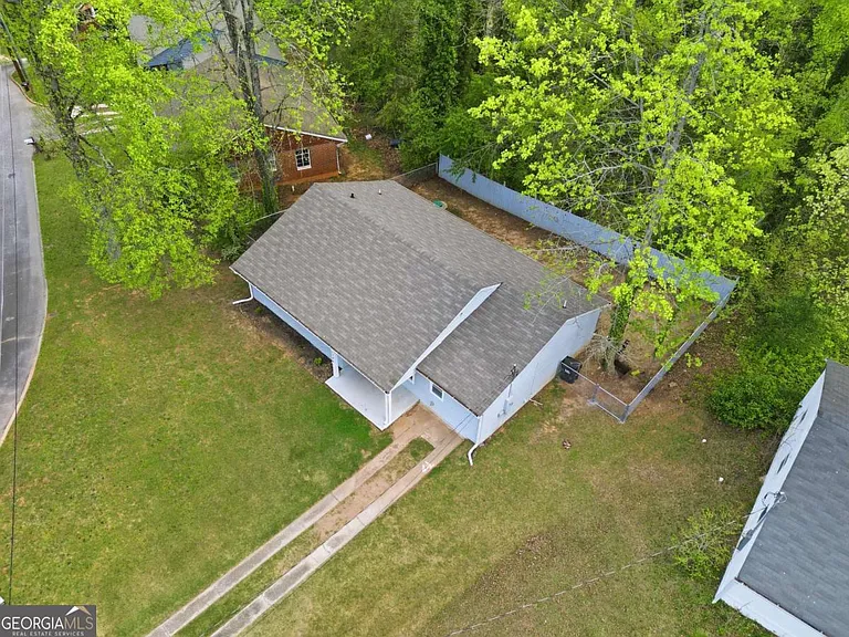1735 Carter Cir — Photo 31