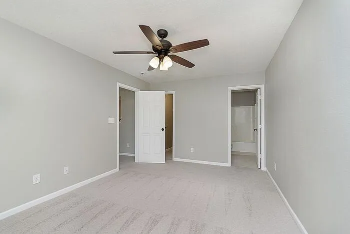 19539 Prairie Crossing Dr — Photo 17