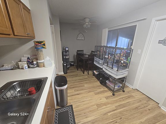 5th image of 411 N Sea Ln NW APT E