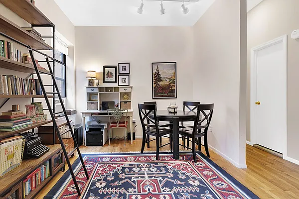 Rented by Cooper & Cooper Real Estate | media 13