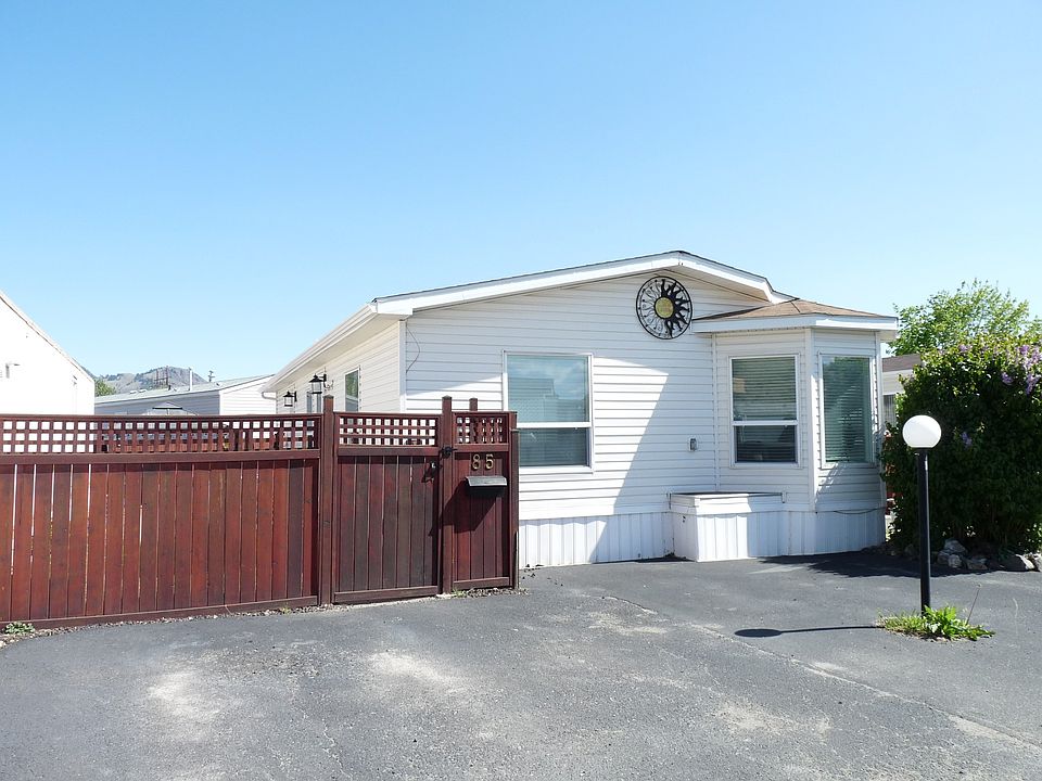 2nd image of 1655 Ord Rd #10